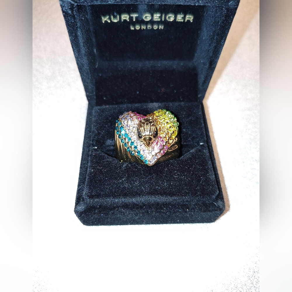 Kurt Geiger 🌈  ❤️ ring